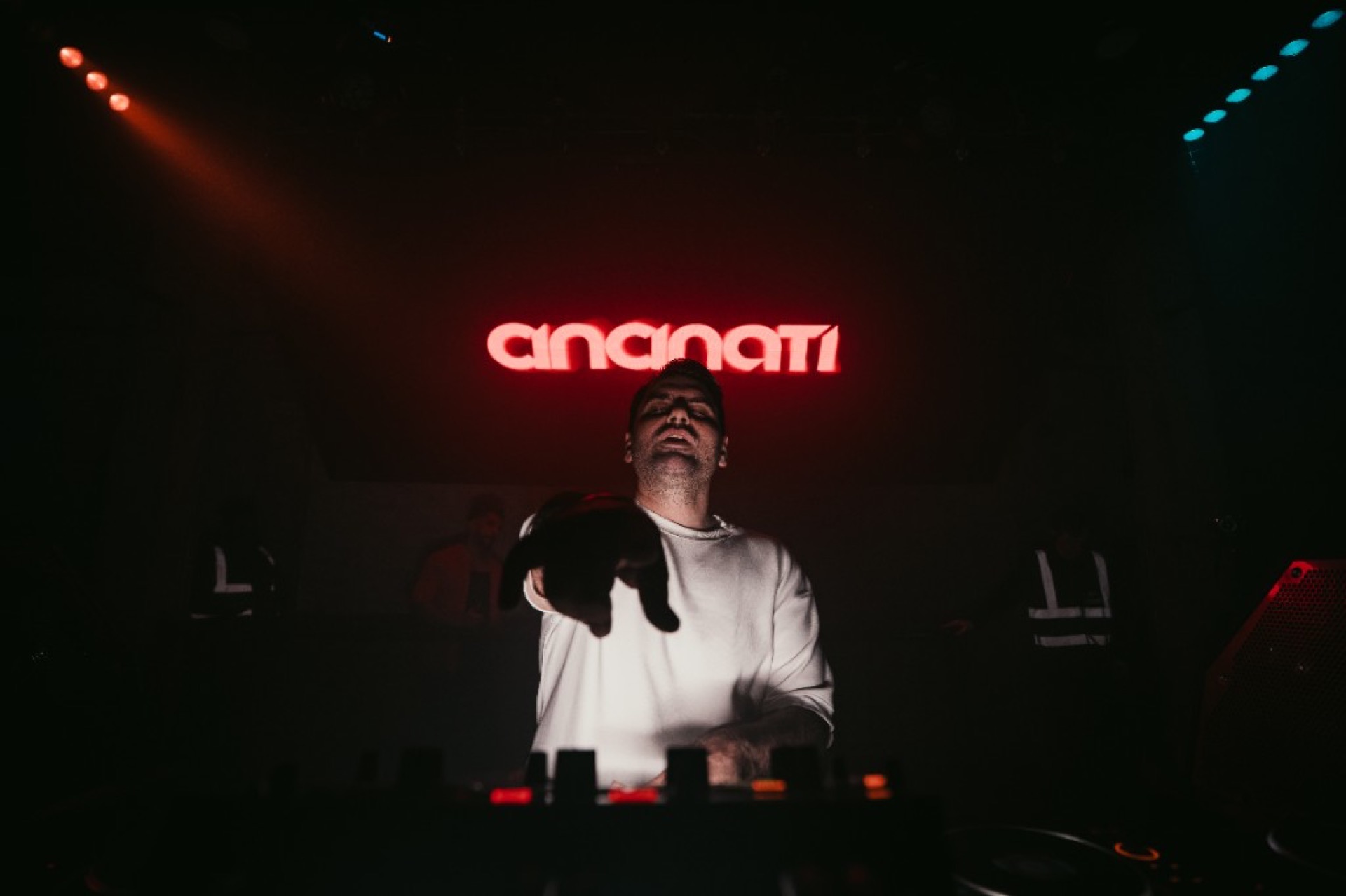 London venue spotlights and haze — DJ Cincinati international Persian DJ